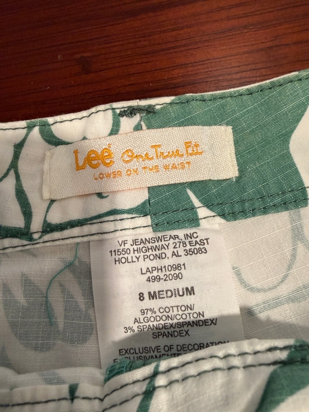 Lee Green & White Floral Shorts - Picture 2 of 5
